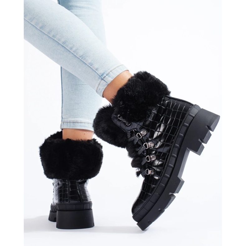 Trapery damskie z futerkiem czarne 1