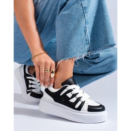 Czarno-białe sneakersy damskie na grubej podeszwie Shelovet czarne 1