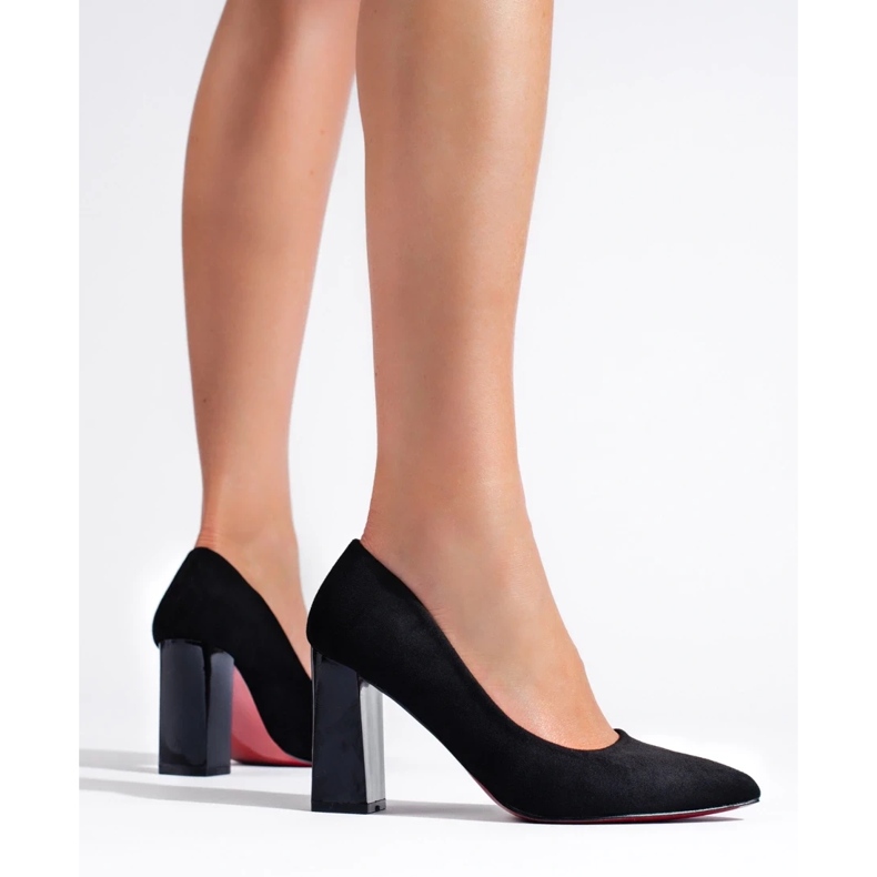 Czarne czółenka damskie na słupku 1