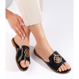 Czarne klapki damskie płaskie 2