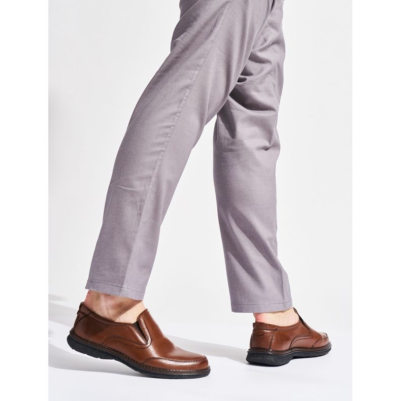 Męskie brązowe półbuty wsuwane 1