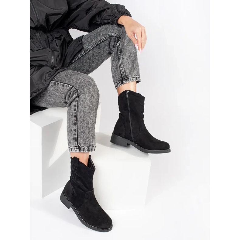 Czarne zamszowe kowbojki damskie 2