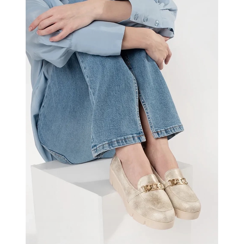Goodin Złote mokasyny na koturnie z łańcuszkiem złoty 2