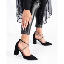 Zamszowe czarne czółenka z cekinami 2