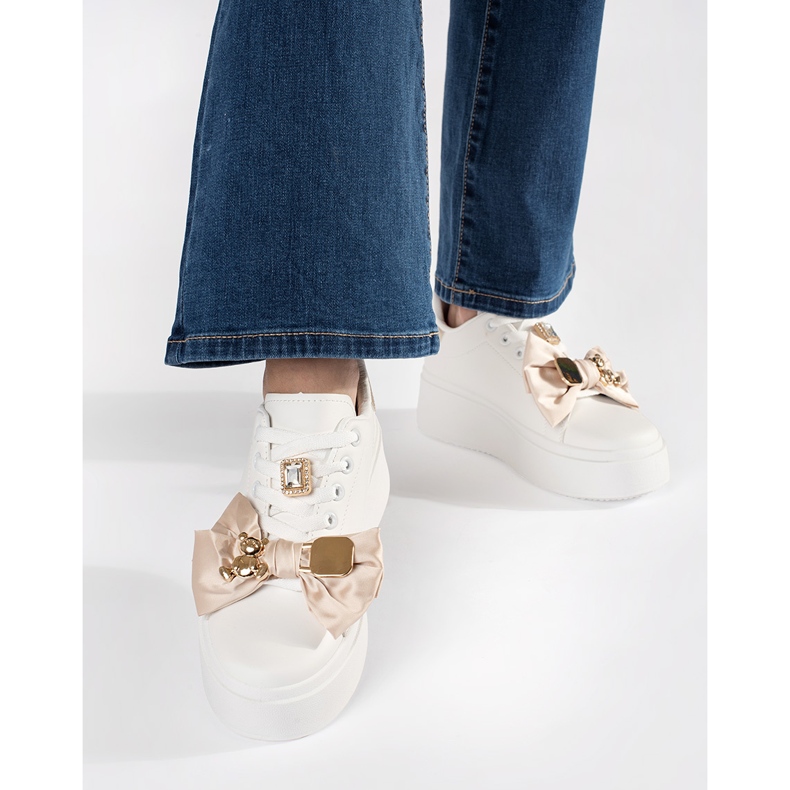 Biało-złote sneakersy ze złotymi dodatkami białe 2