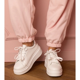 Biało-srebrne sneakersy sportowe na platformie białe 1