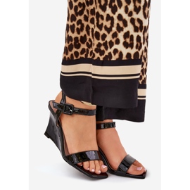 Lakierowane Sandały Damskie Na Koturnie Czarne 1