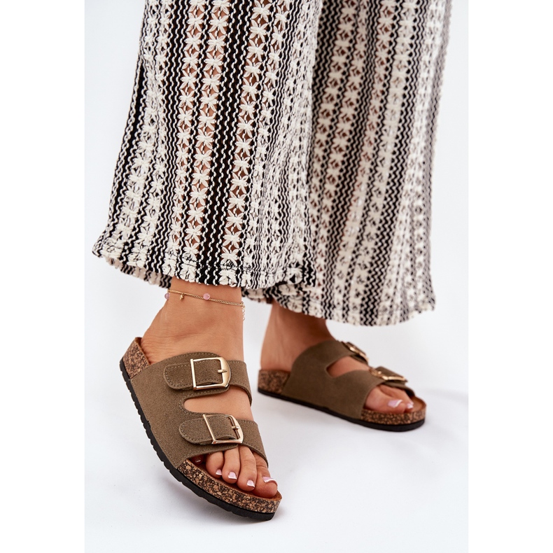 Klapki Damskie Na Korkowej Platformie Ze Złotymi Klamrami Zielone 2