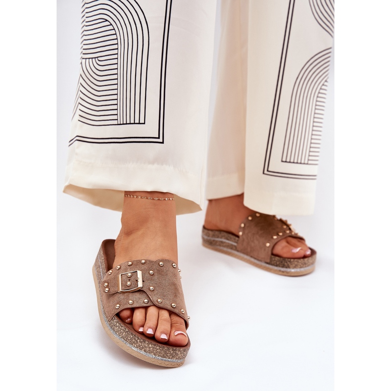 Klapki Damskie Na Platformie Z Klamrą I Ćwiekami Khaki beżowy 2