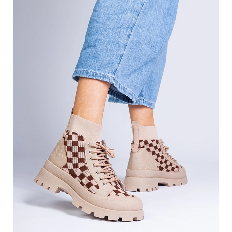 Brązowe botki trampki na platformie 1