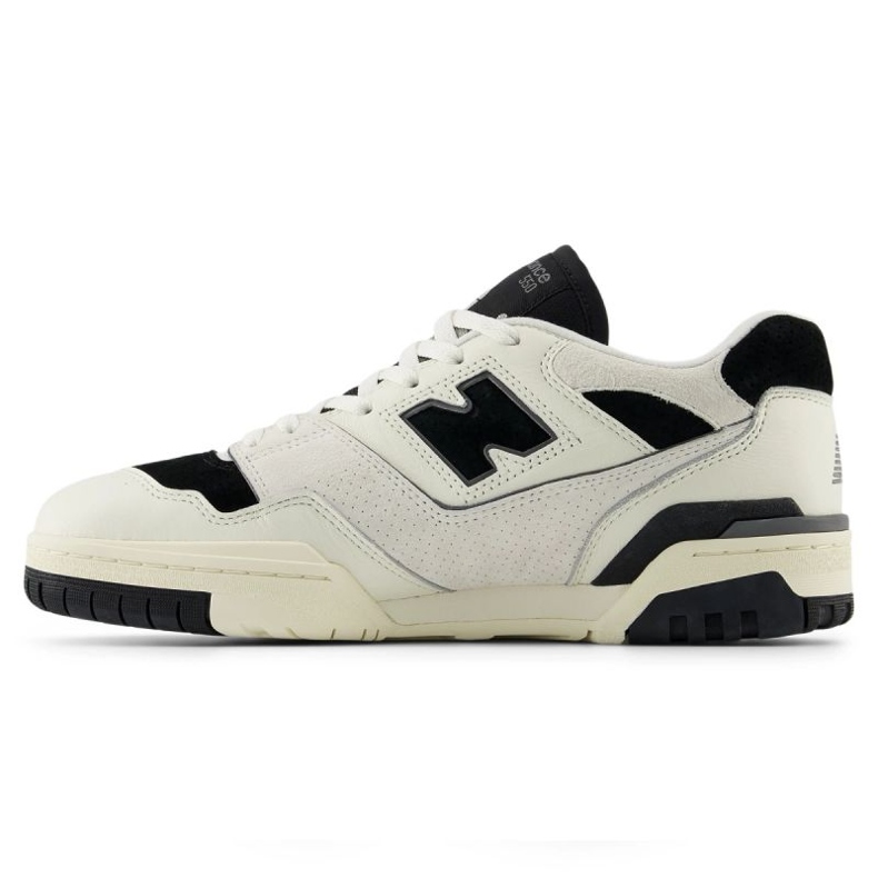 Buty New Balance unisex BB550LEG biało-czarne białe 1