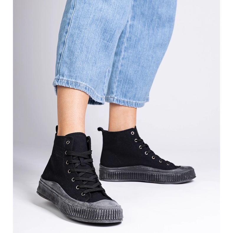 Czarne wysokie trampki na platformie Guerrino 2