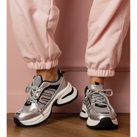 Srebrne sneakersy sportowe na stylowej podeszwie srebrny 2