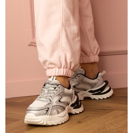 Srebrne sneakersy sportowe na grubej podeszwie srebrny 1