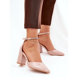 Lakierowane Czółenka Ze Szpiczastymi Noskami Na Słupku Beżowe beżowy 2