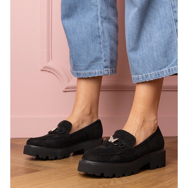 Czarne mokasyny damskie z cyrkoniowym motylkiem 1