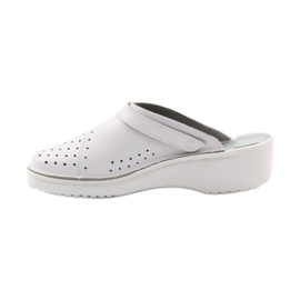 Klapki ortopedyczne medyczne koturno białe 2