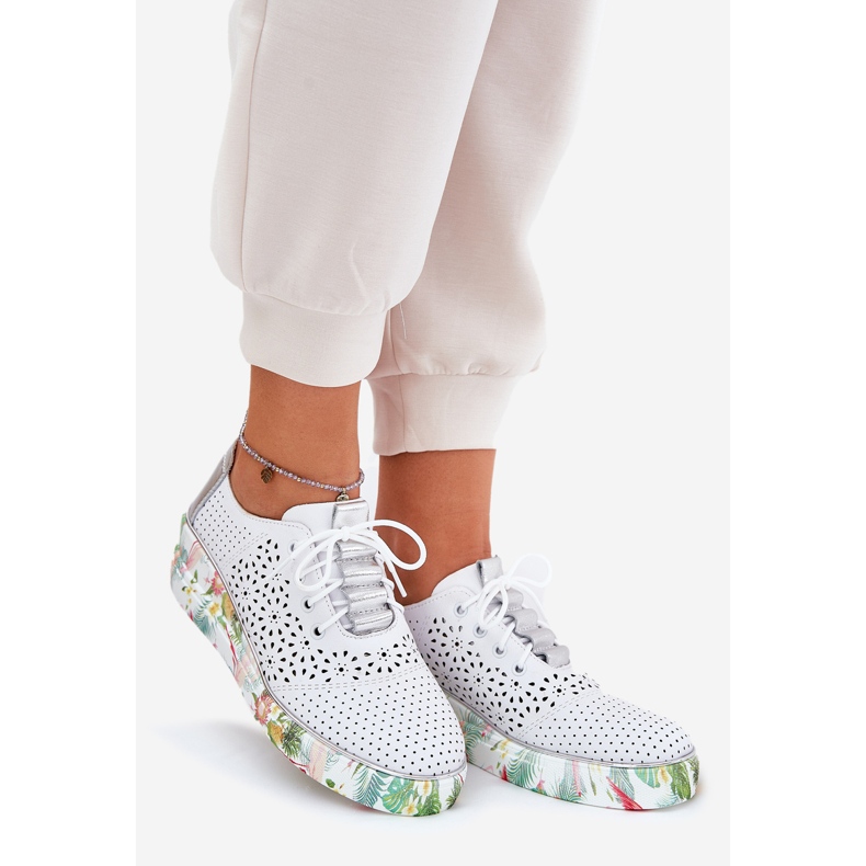 Skórzane buty Damskie Na Koturnie Artiker 56C1799 Biało-Srebrne białe 1