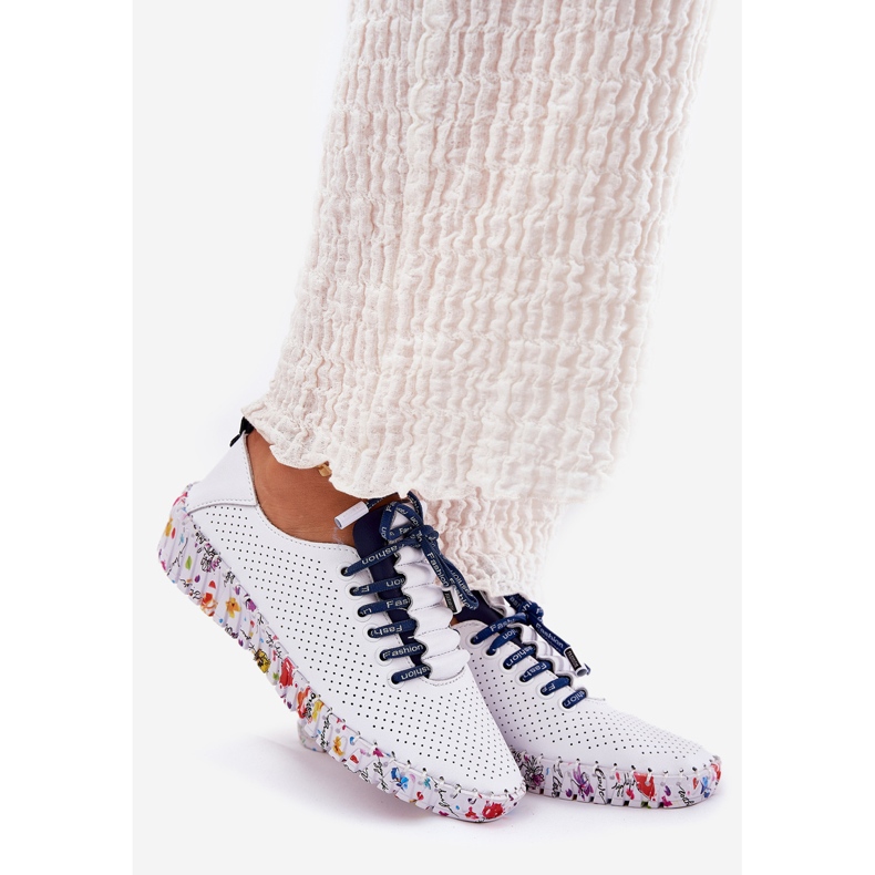 Skórzane Półbuty Na Wzorzystej Platformie Artiker 52C1713 Biało-Granatowe białe 1