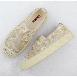 Espadryle damskie wsuwane z koronką beżowe Artiker 56C2127 beżowy 3