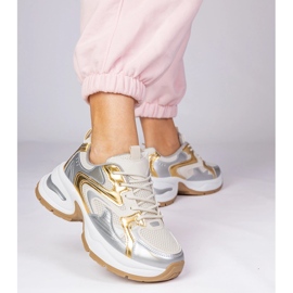 Złote sneakersy sportowe na grubej podeszwie złoty 1