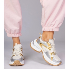 Złote sneakersy sportowe na grubej podeszwie złoty 2