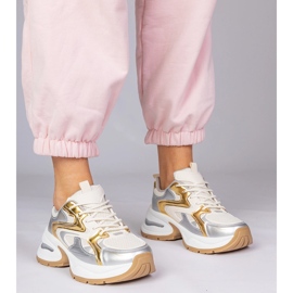 Złote sneakersy sportowe na grubej podeszwie złoty 4