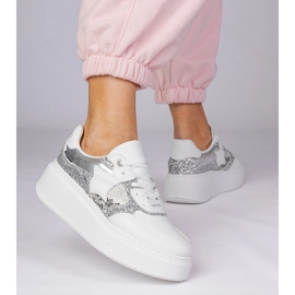 Białe sneakersy z brokatem 1