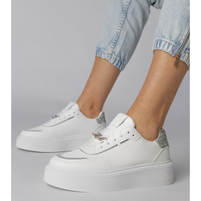 Biało-srebrne sneakersy zdobione brokatem i cyrkoniami białe 1
