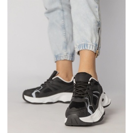 Czarne sneakersy sportowe na masywnej podeszwie 3