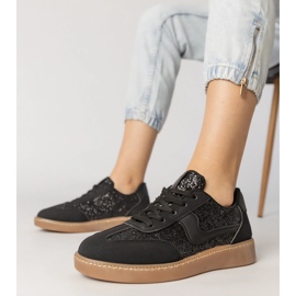 Czarne sneakersy damskie zdobione brokatem 1