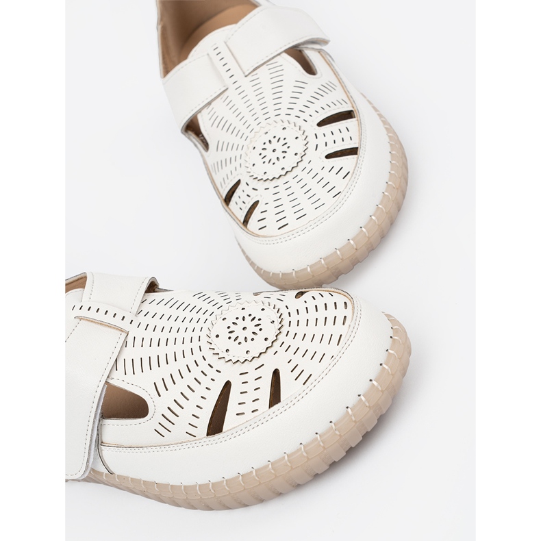 Seastar Półbuty damskie ażurowe na rzep białe 1