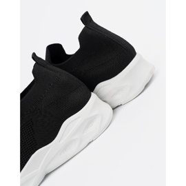 Buty sportowe damskie wsuwane czarne 2