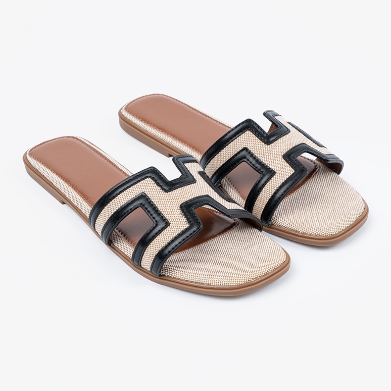 Seastar Klapki z ozdobnymi wycięciami czarne 1