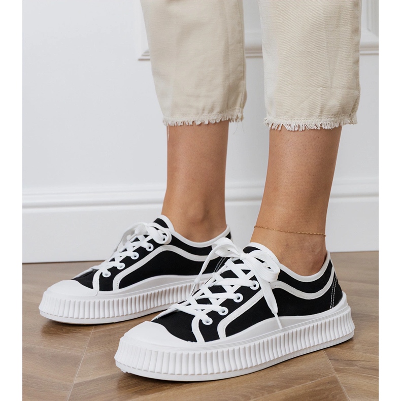 Czarne trampki damskie na platformie 1