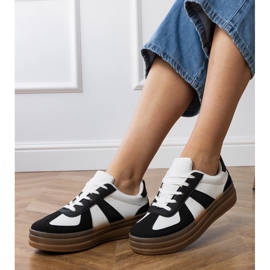 Czarne sneakersy damskie na platformie 3