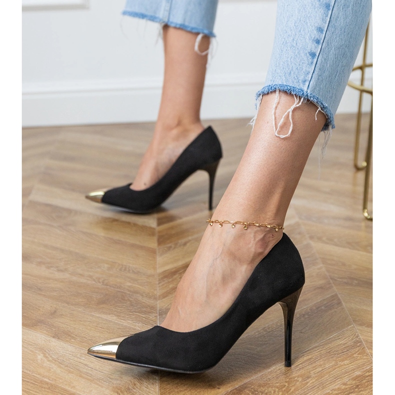 Czarne czółenka ekozamszowe z metalicznym noskiem 2