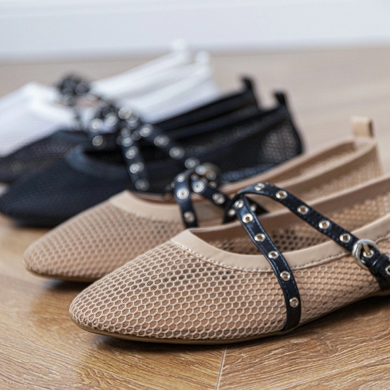 Brązowe balerinki siateczkowe z ozdobną sprzączką 1