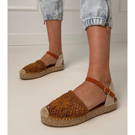 Brązowe sandały espadryle ażurowe 3
