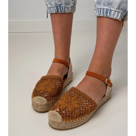 Brązowe sandały espadryle ażurowe 4