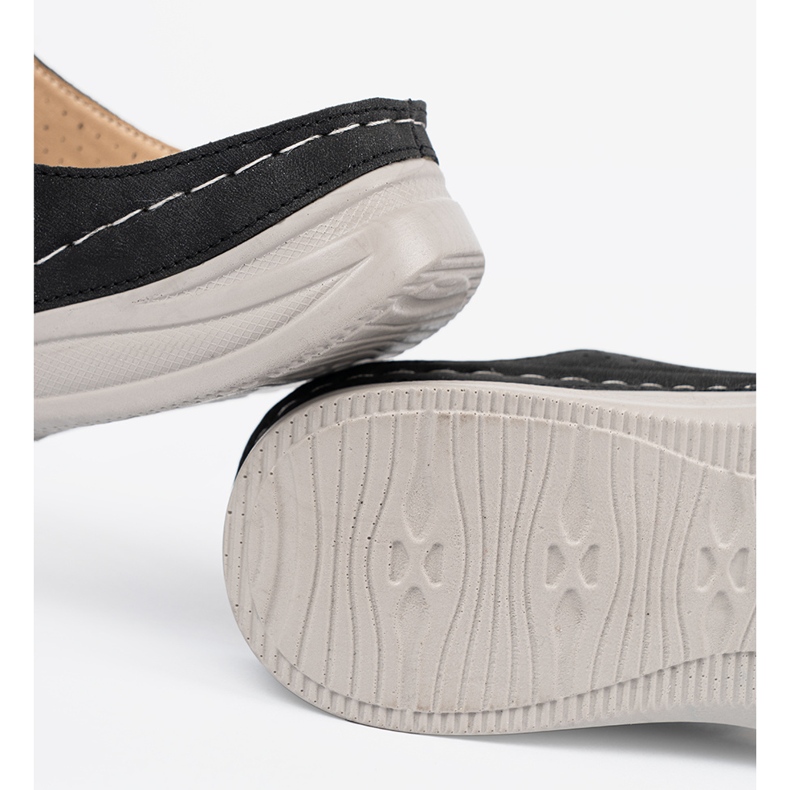 Seastar Czarne wygodne klapki z wycięciami 1