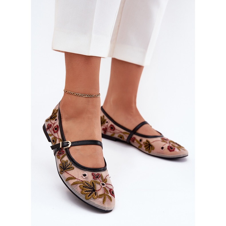 Baleriny Z Haftem I Paskiem Czarne 2