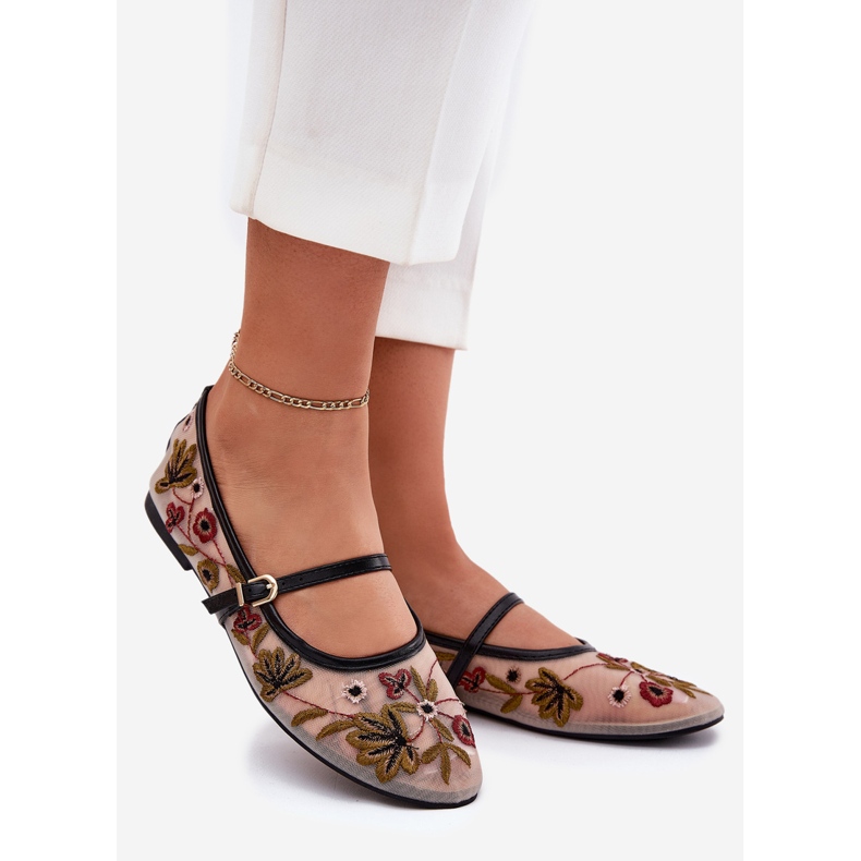 Baleriny Z Haftem I Paskiem Czarne 1