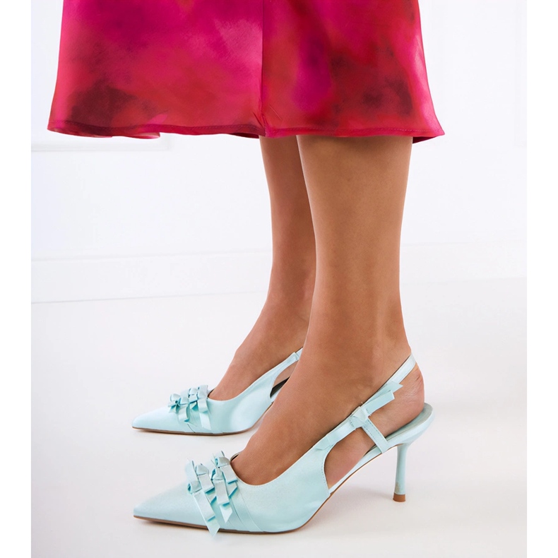 Zielone czółenka na szpilce z kokardkami 2