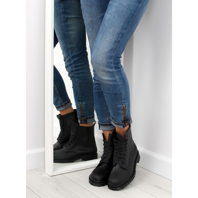 Kalosze glany sznurowane czarne D56P black 2