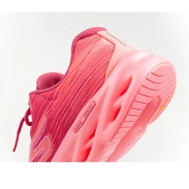 Buty do biegania Skechers Go Run Swirl Tech Speed 129501/HPPK różowe 12