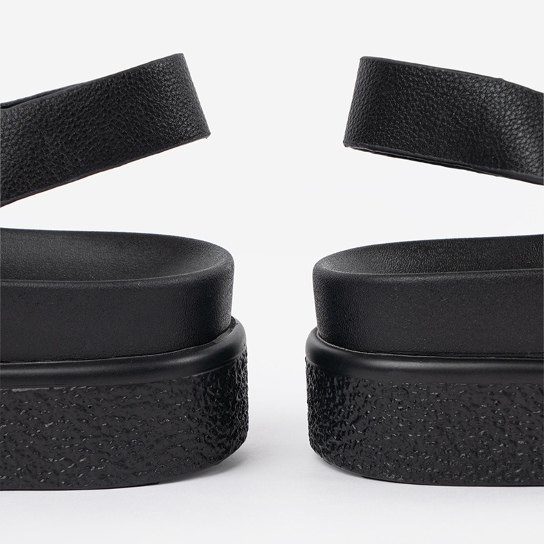 Goodin Czarne eleganckie sandały na platformie 1