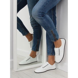 Tenisówki damskie białe L-6 Black 2