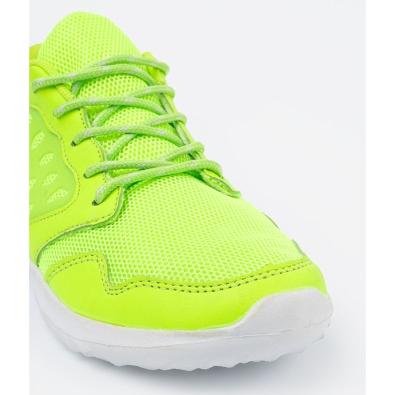 Zielone buty sportowe 2