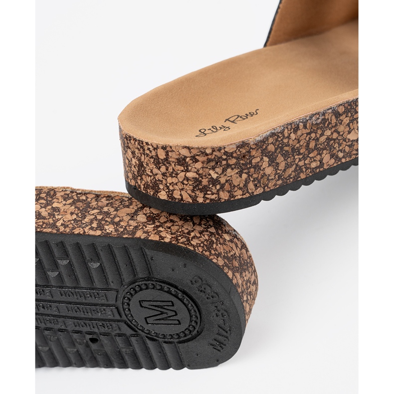 Shelvt Czarne profilowane klapki damskie z klamrami 1